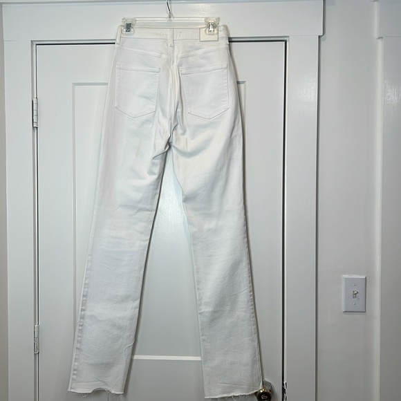 Zara White Straight Leg Jeans with High-Rise Waist size 6. - Picture 12 of 15